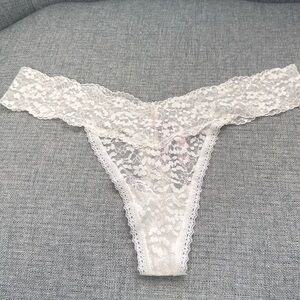 Victorias Secret White Lace Thong Size L